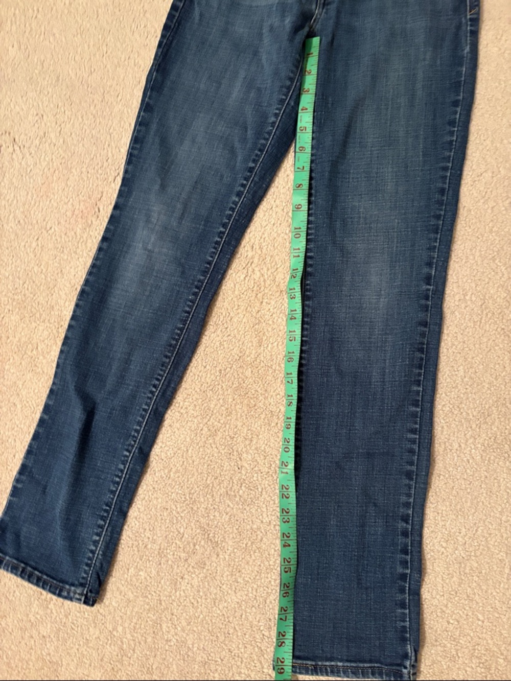 Levi’s Skinny Jeans Size 4 👖 - Picture 6 of 10